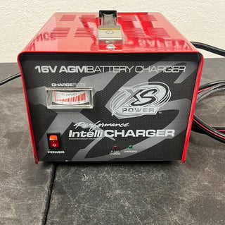 XS Power 16 Volt Battery Charger